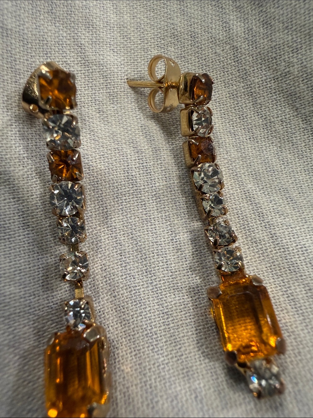 Vintage Gold-Tone Amber and Clear Linear Drop Earrings – Sparkling Amber Accent